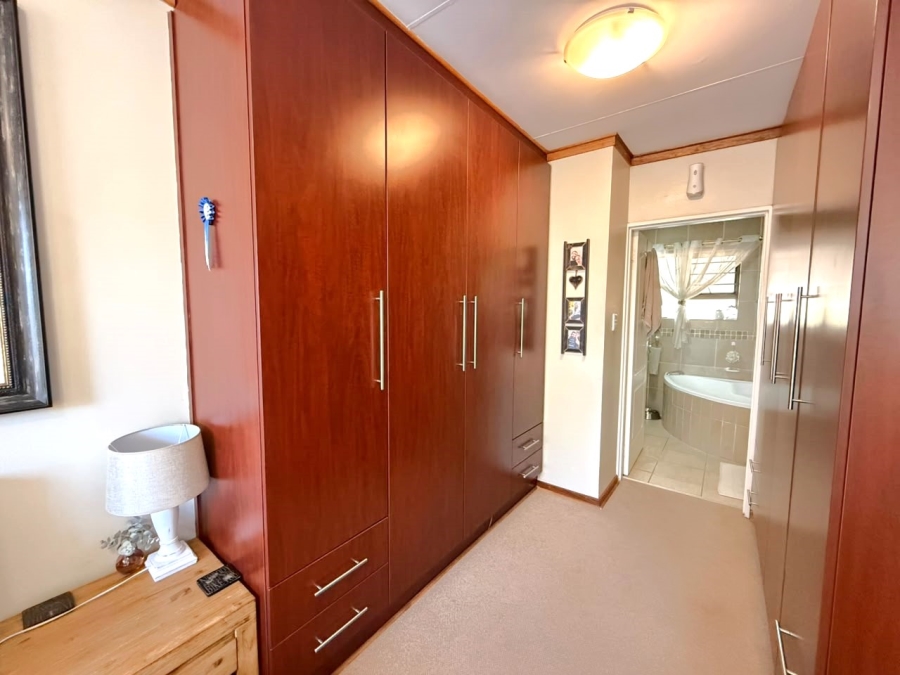 3 Bedroom Property for Sale in Universitas Free State